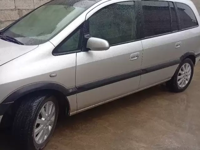 Opel Zafira 1, avtobaza.tj