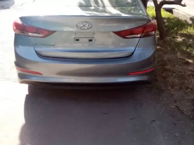 Hyundai Elantra 1, avtobaza.tj