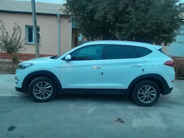 Hyundai Tucson 1, avtobaza.tj