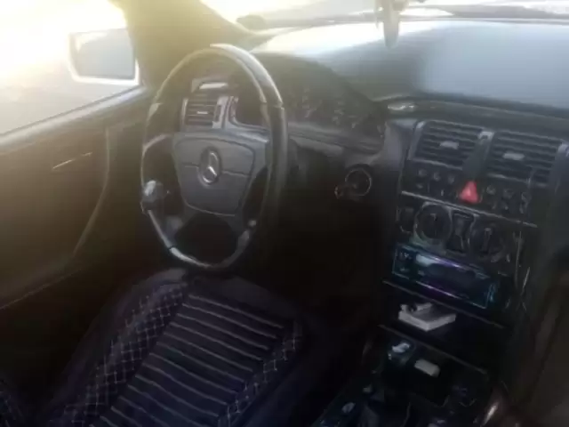 Mercedes-Benz E class, 1997 1, avtobaza.tj