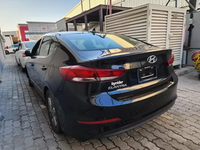 Hyundai Elantra 1, avtobaza.tj