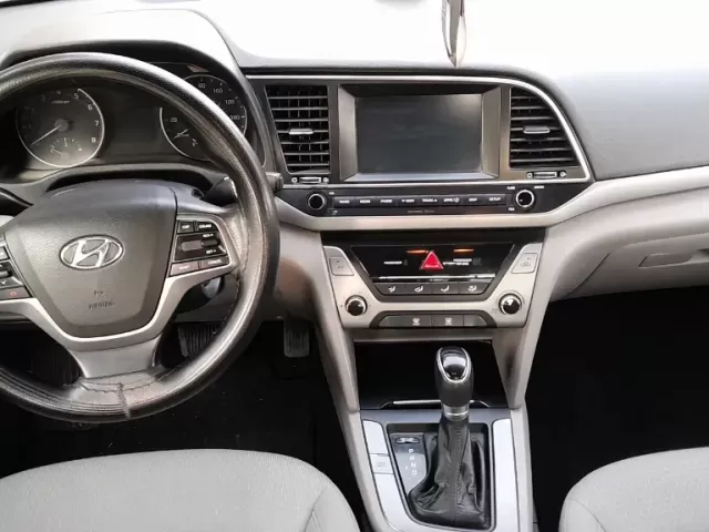 Hyundai Avante, 2017 1, avtobaza.tj