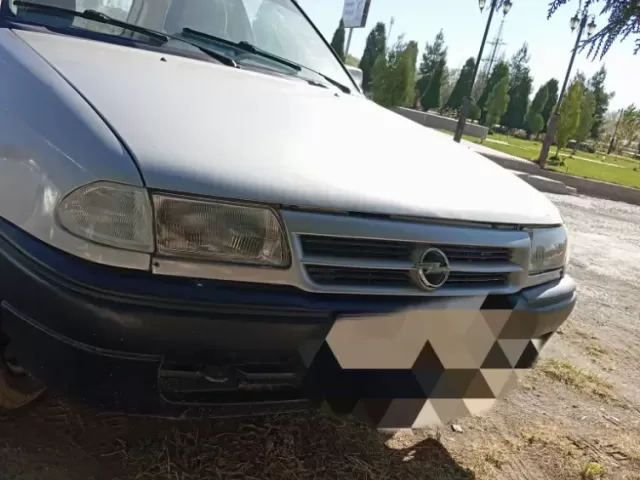 Opel Astra F 1, avtobaza.tj