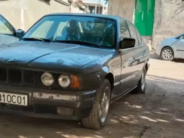 BMW 5 Series 518 1, avtobaza.tj