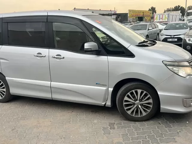 Nissan Serena, 2015 1, avtobaza.tj