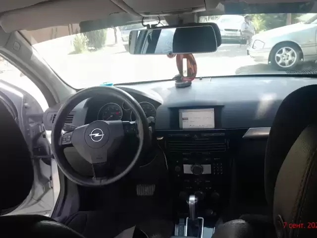 Opel Astra H, 2010 1, avtobaza.tj