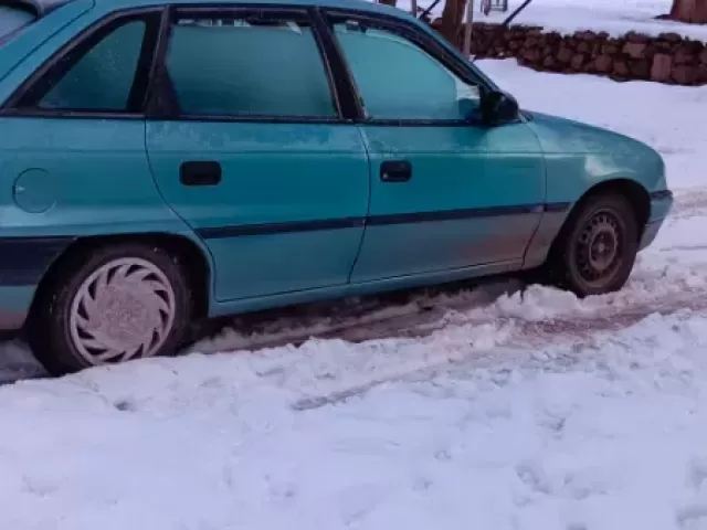 Opel Astra F 1, avtobaza.tj