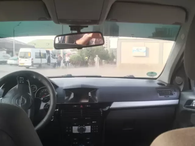 Opel Astra H, 2010 1, avtobaza.tj