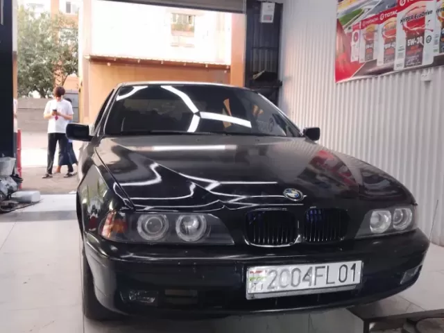 BMW 5 Series 518, 2000 1, avtobaza.tj