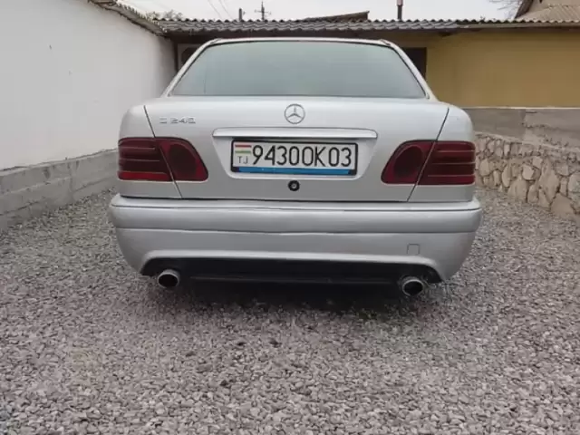 Mercedes-Benz E class, 1996 1, avtobaza.tj