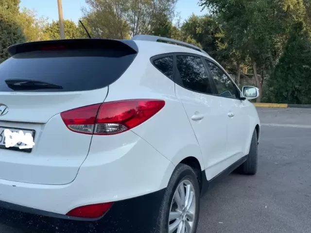 Hyundai Tucson 1, avtobaza.tj