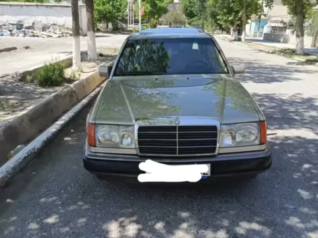 Mercedes-Benz W124, 1992 1, avtobaza.tj