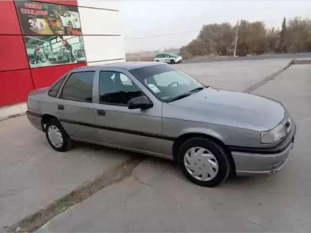 Opel Vectra A, 1995 1, avtobaza.tj