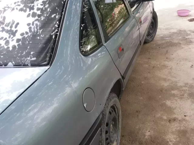 Opel Vectra A 1, avtobaza.tj