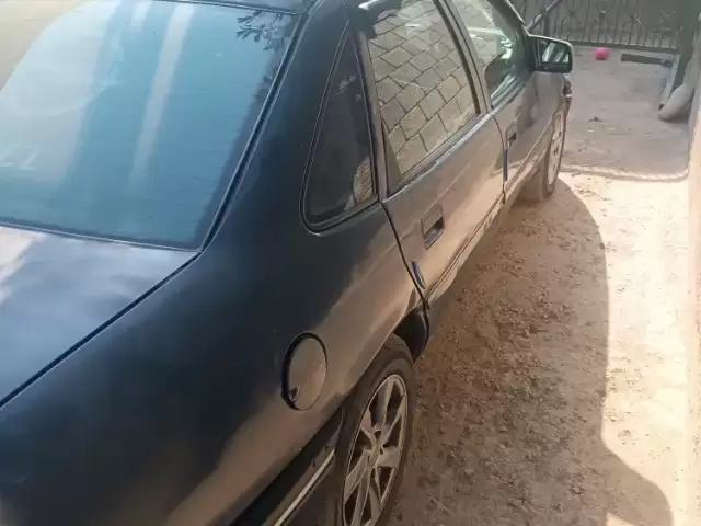 Opel Vectra A, 1993 1, avtobaza.tj