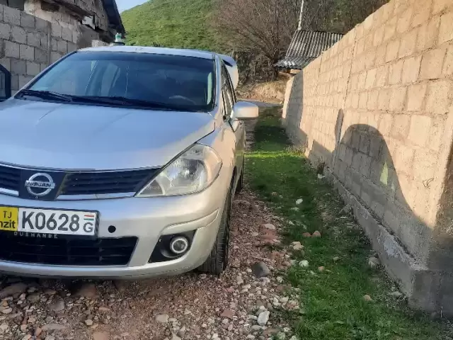 Nissan Tiida, 2011 1, avtobaza.tj Nissan Tiida, 2011 1, avtobaza.tj