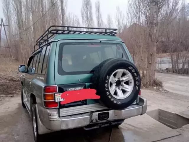 Mitsubishi Pajero 1, avtobaza.tj