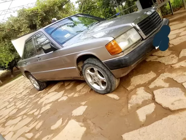 Mercedes-Benz 190 1, avtobaza.tj