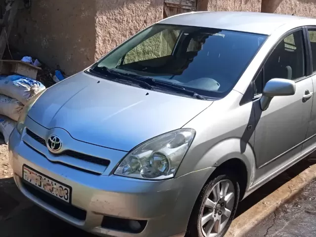 Toyota Verso 1, avtobaza.tj