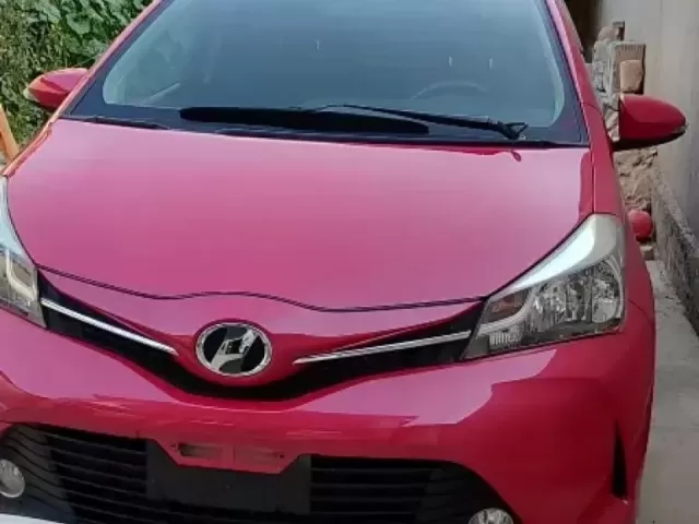 Toyota Vitz 1, avtobaza.tj