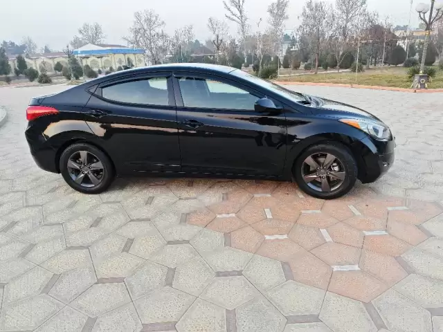 Hyundai Elantra, 2013 1, avtobaza.tj
