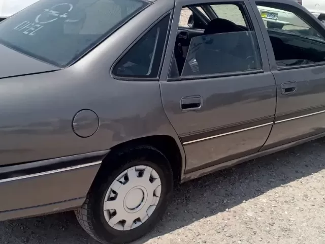 Opel Vectra A 1, avtobaza.tj