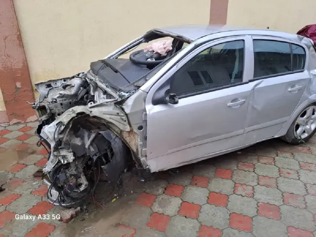 Opel Astra H 1, avtobaza.tj