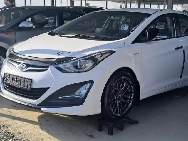 Hyundai Avante 1, avtobaza.tj