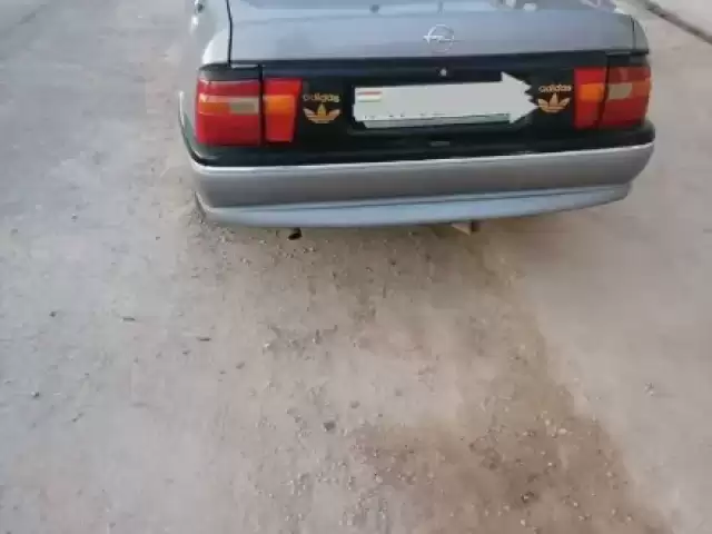 Opel Vectra A, 1995 1, avtobaza.tj