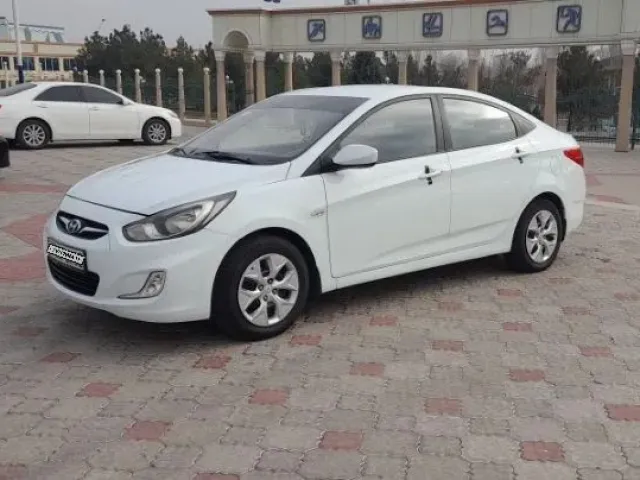 Hyundai Solaris 1, avtobaza.tj