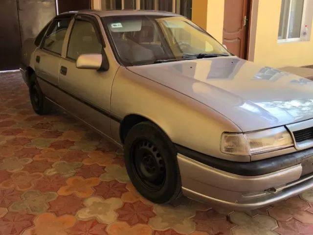 Opel Vectra A 1, avtobaza.tj