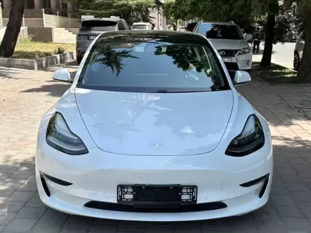 Tesla Model 3 1, avtobaza.tj