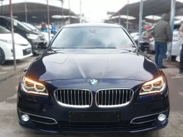 BMW 5 Series 520 1, avtobaza.tj