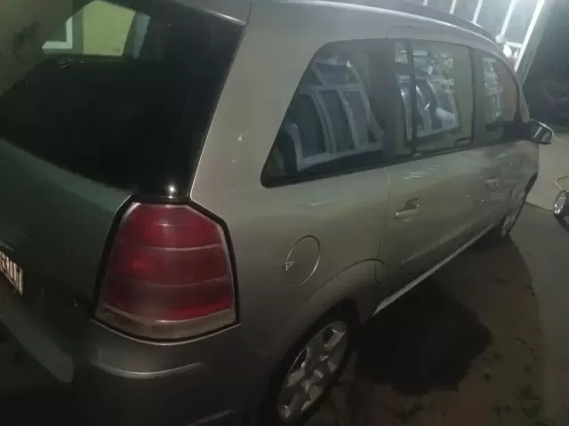 Opel Zafira 1, avtobaza.tj