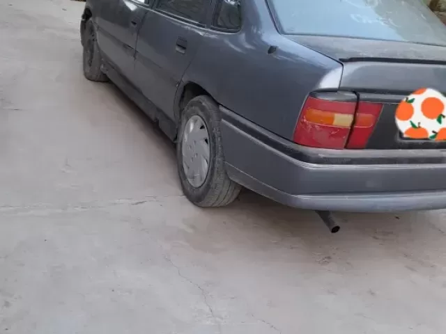 Opel Vectra A 1, avtobaza.tj