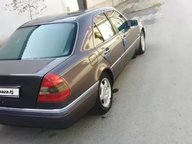 Mercedes-Benz E class 1, avtobaza.tj