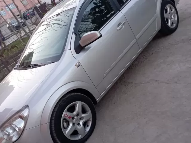 Opel Astra H 1, avtobaza.tj