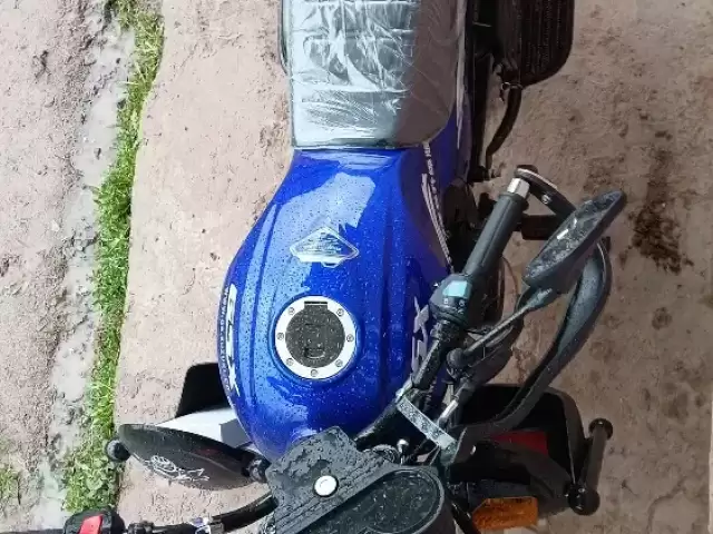Suzuki мотоцикл, 2026 1, avtobaza.tj
