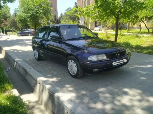 Opel Astra F 1, avtobaza.tj