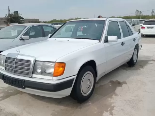 Mercedes-Benz W124 1, avtobaza.tj