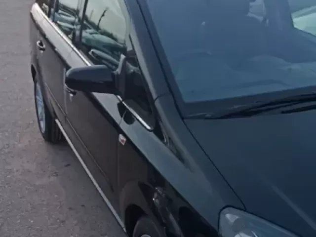 Opel Zafira 1, avtobaza.tj