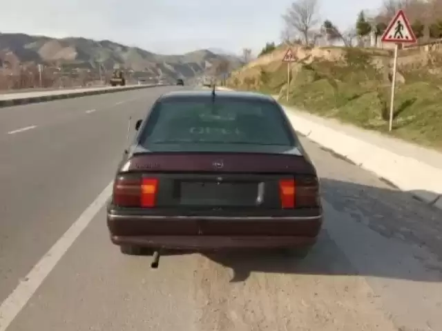 Opel Vectra A, 1993 1, avtobaza.tj