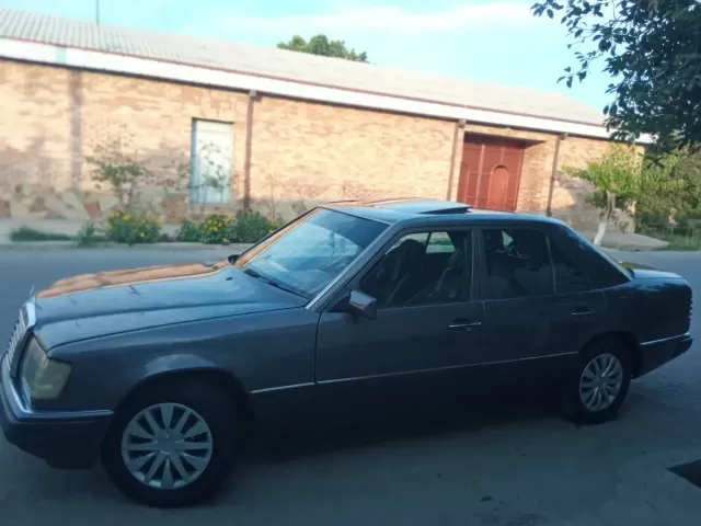 Mercedes-Benz W124 1, avtobaza.tj