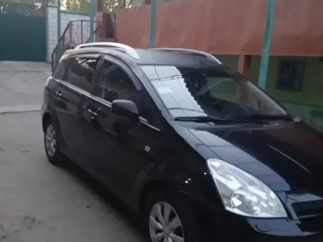 Toyota Corola Verso 1, avtobaza.tj