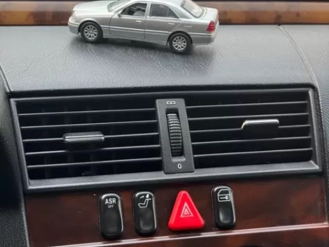 Mercedes-Benz C class, 1999 1, avtobaza.tj