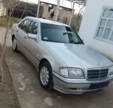 Mercedes-Benz C class, 2000 в Шахритус