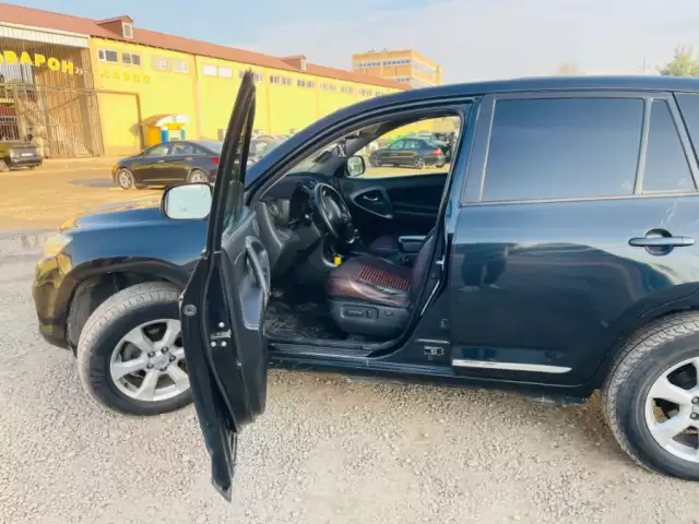 Toyota RAV 4, 2012 1, avtobaza.tj