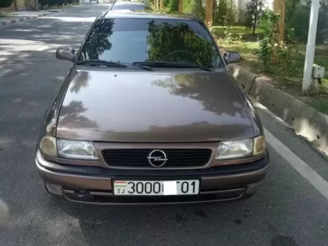 Opel Astra F 1, avtobaza.tj