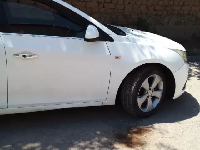 Chevrolet Cruze 1, avtobaza.tj