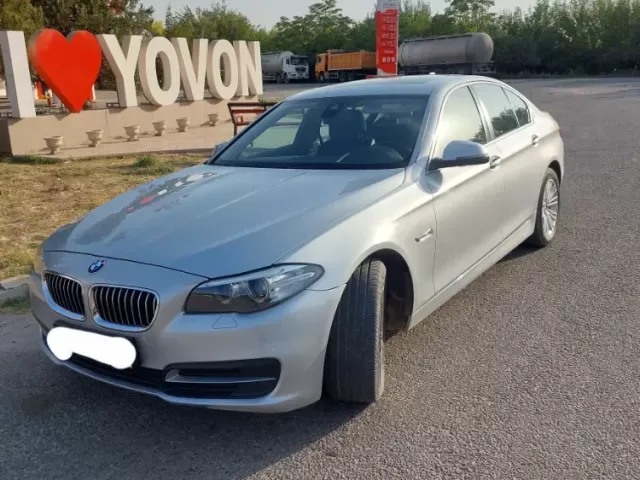 BMW 5 Series 520 1, avtobaza.tj